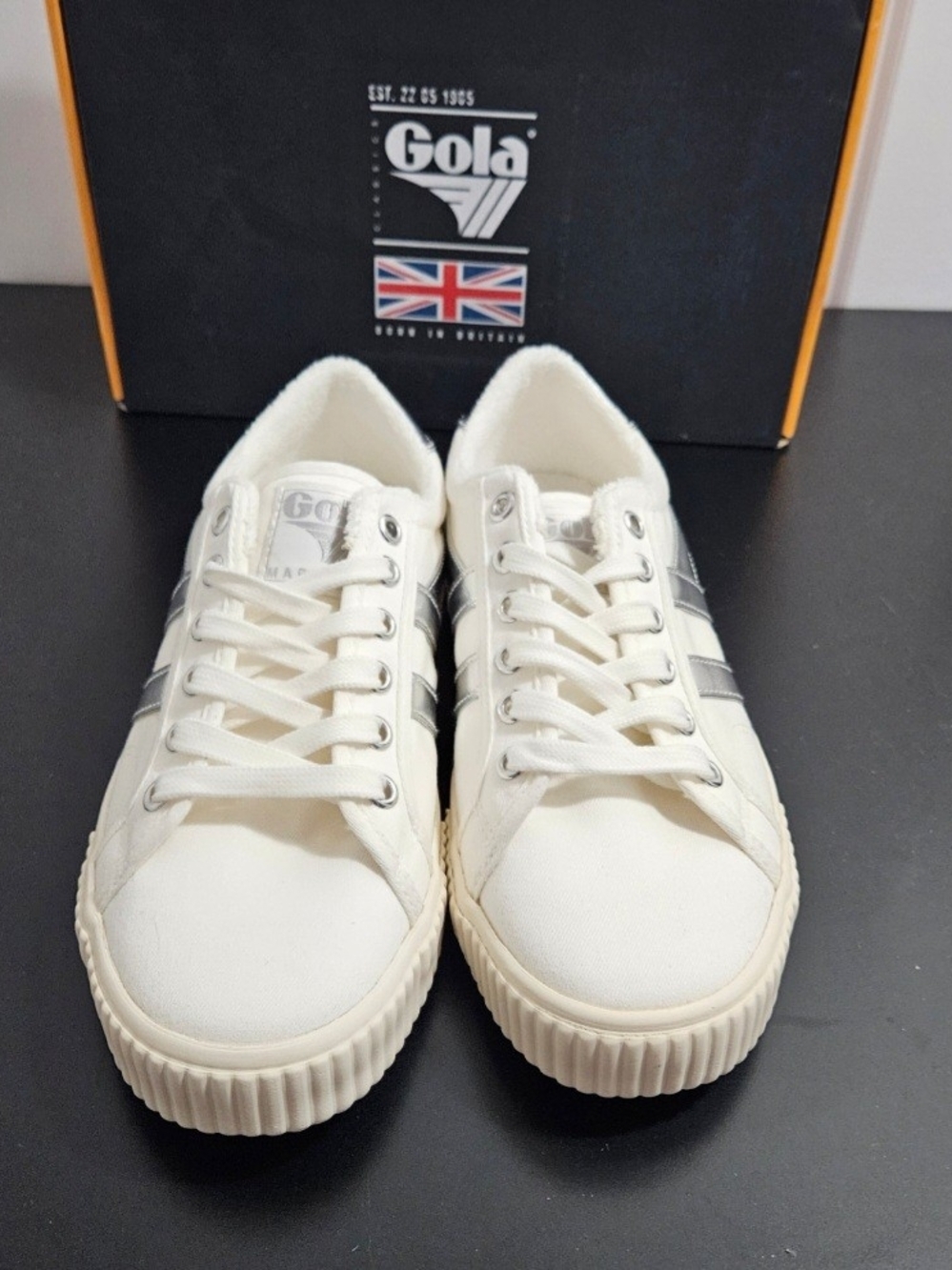 NIB Gola Women's Tennis Mark Cox Sneakers in Off-White and Silver Size 8